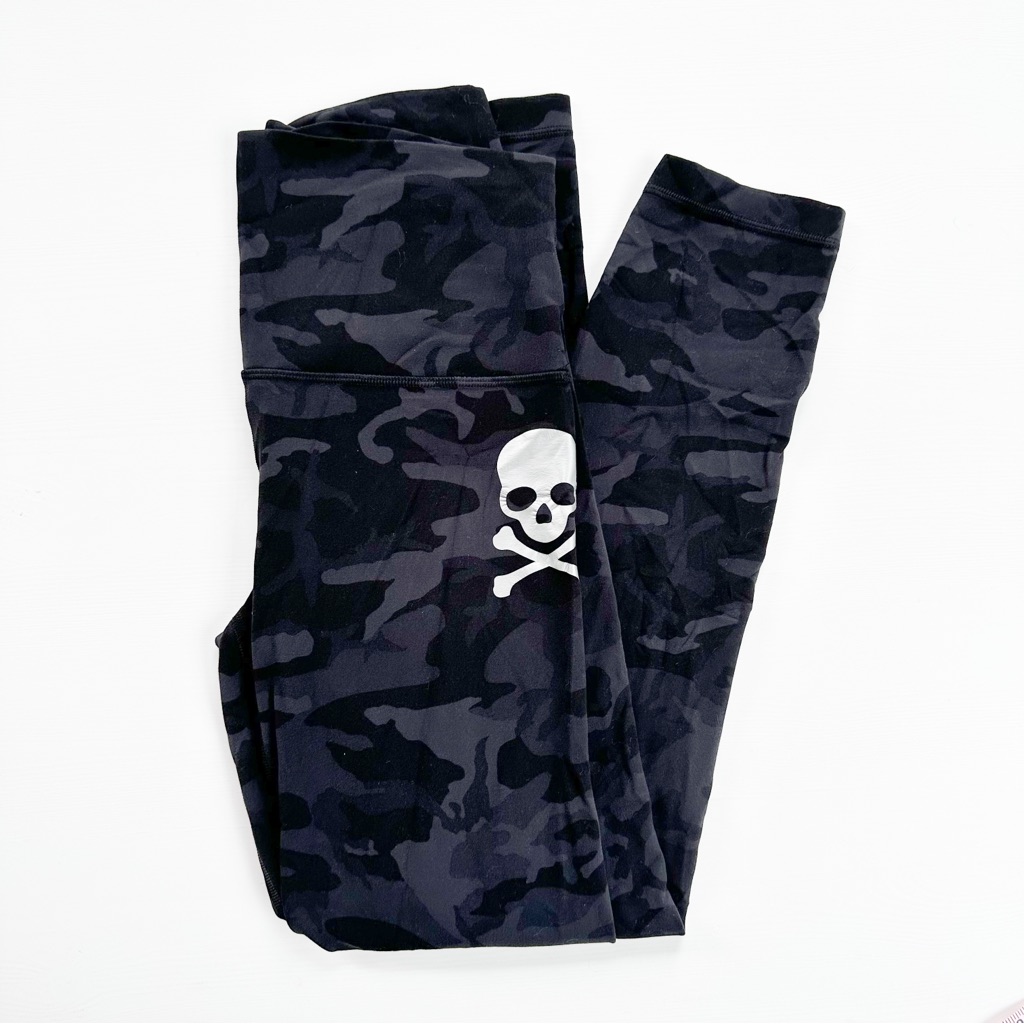 Lululemon Soulcycle Grey Camo Leggings With Skull
